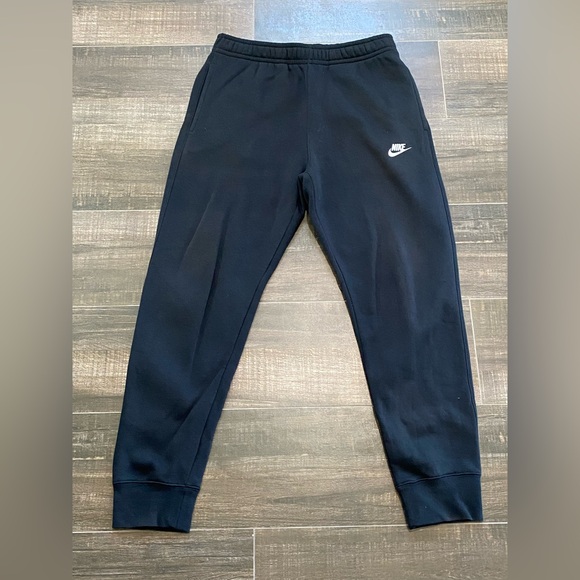 NEW Nike Mens Medium Sportswear Club Fleece Joggers - Black (BV2671-010) - Picture 4 of 8
